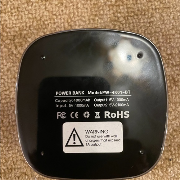 Aduro Portable Power Bank 2 USB Ports Flashlight 5200MAH Capacity Black Case - Picture 2 of 5